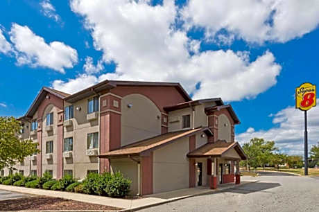 Super 8 by Wyndham Lexington Park/California Area