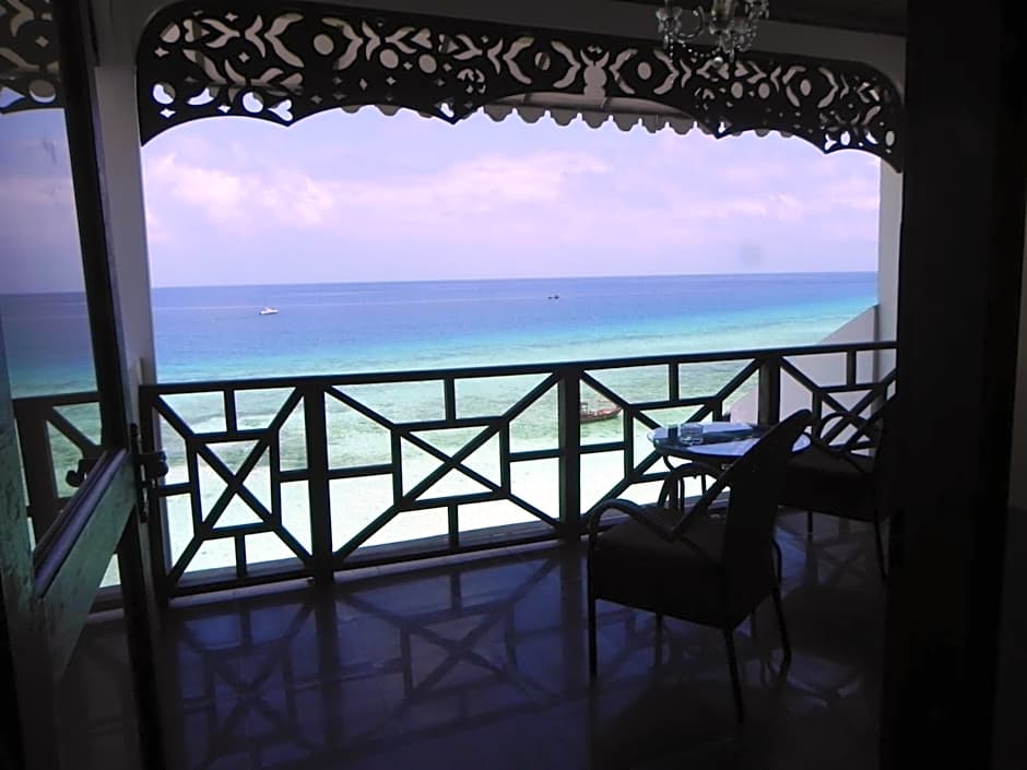Langi Langi Beach Bungalows