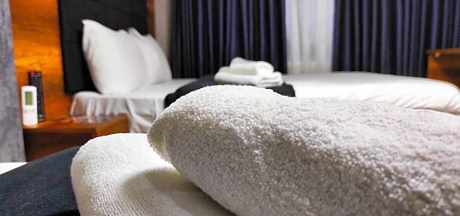 Acar Airport Hotel Plus