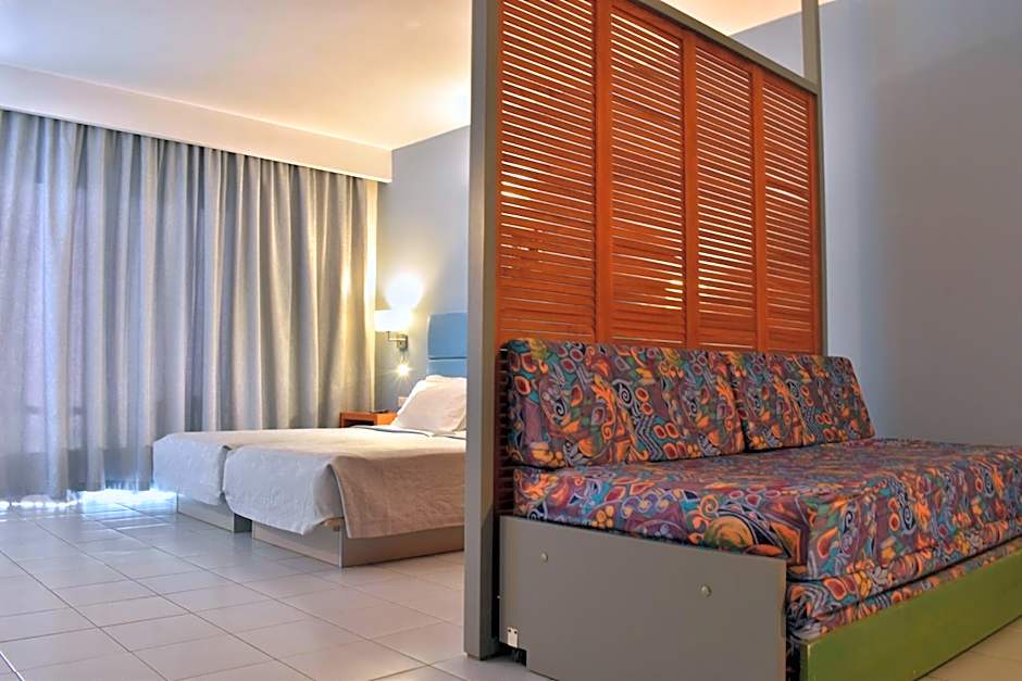 Caravel Hotel Apartments