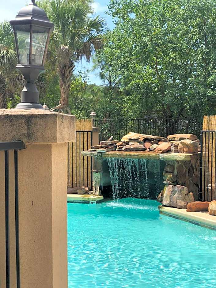 WeStay Suites - Covington/Mandeville