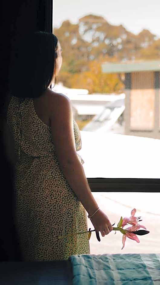 Strahan Beach Tourist Park