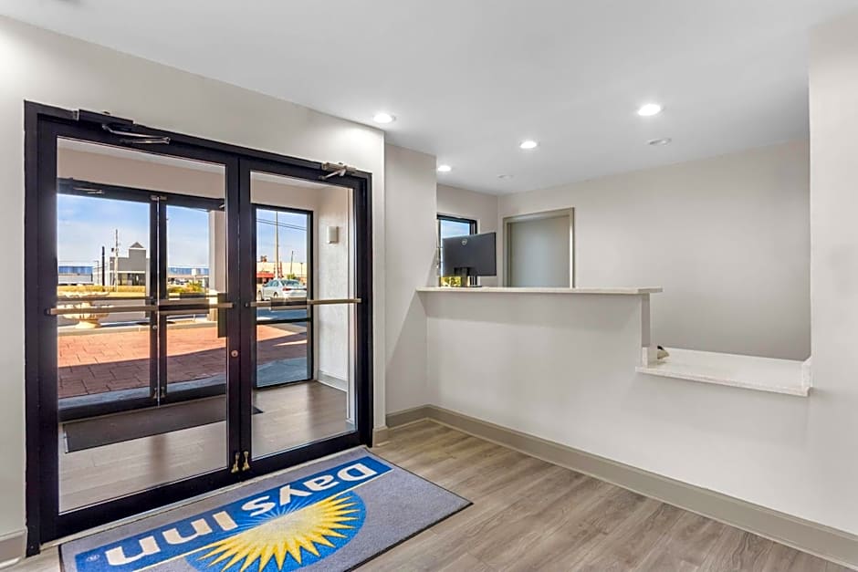 Days Inn by Wyndham Enterprise
