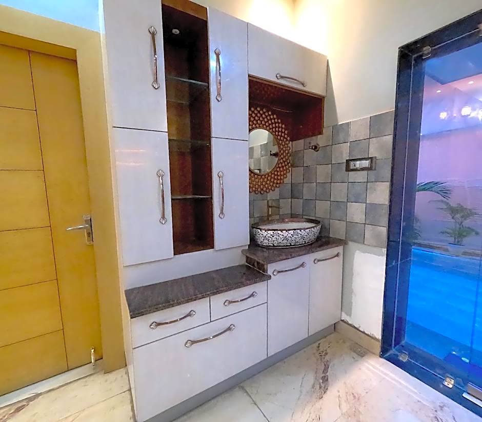 The Mantra A luxury boutique Hotel 