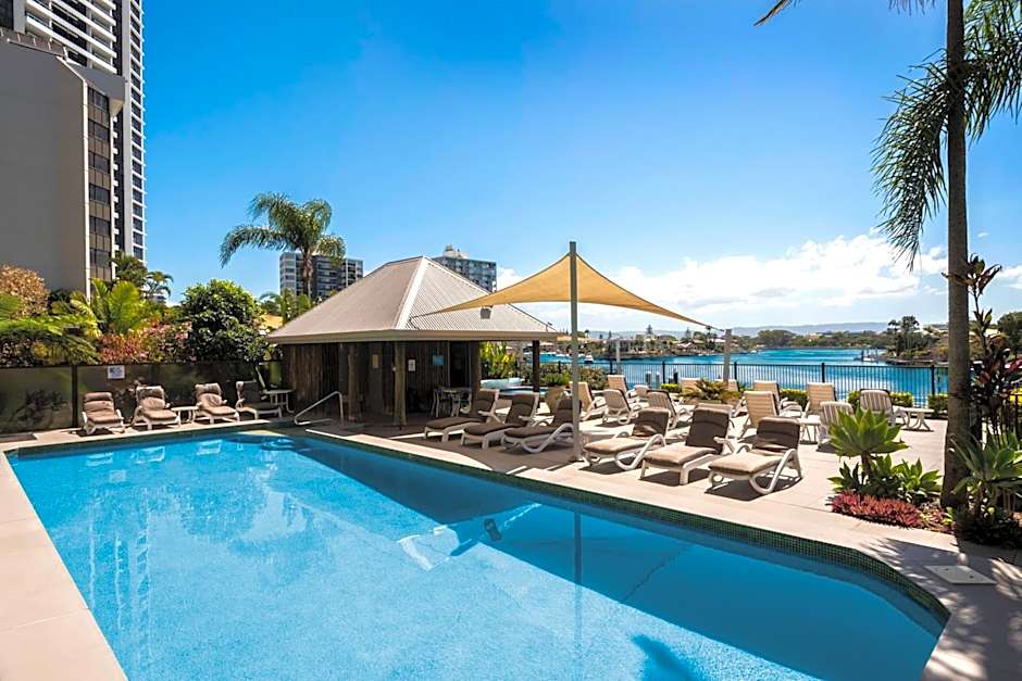 Moorings On Cavill Surfers Paradise