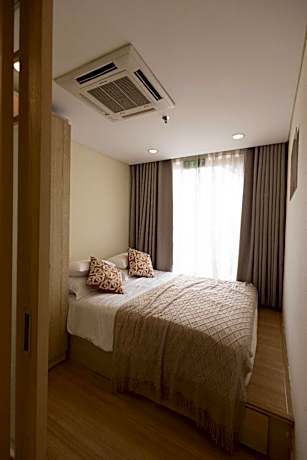 Deluxe Family Apartment