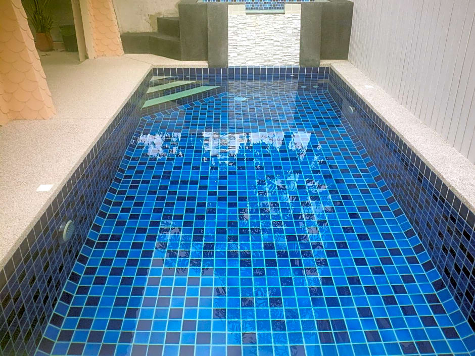 Villa Rosa with Private Pool and Jacuzzi 100m to beach