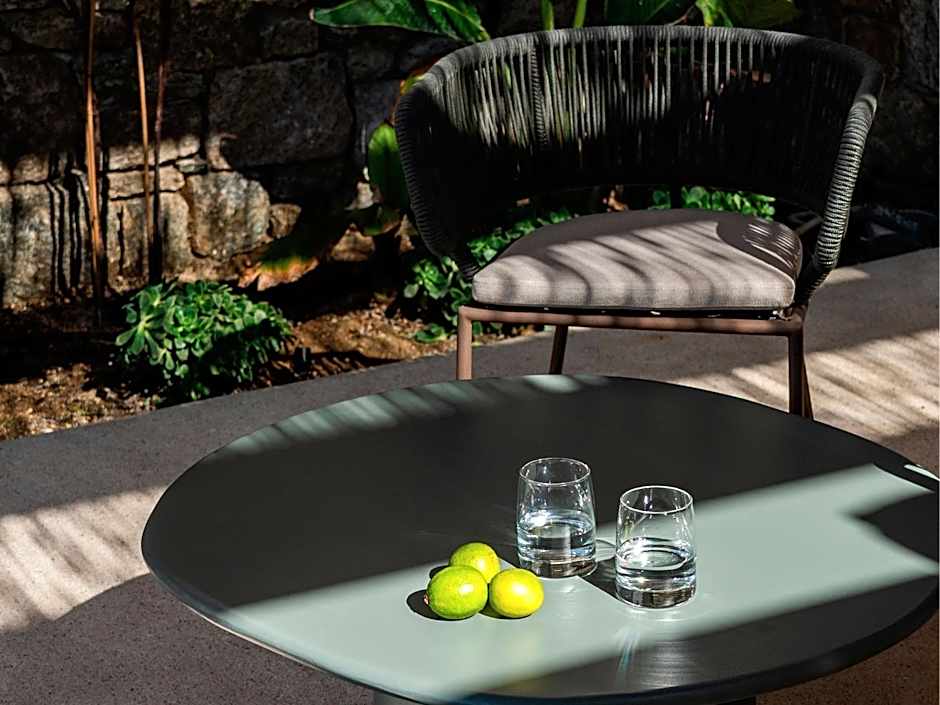 Mykonos Rocks Villas & Suites