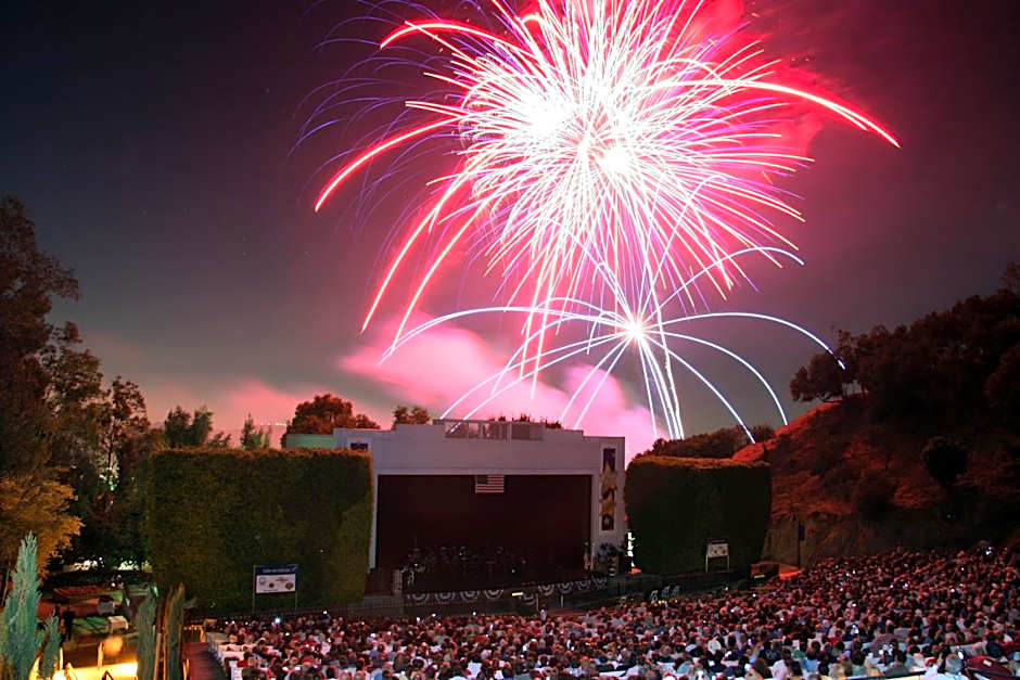 Safari Inn, a Coast Hotel