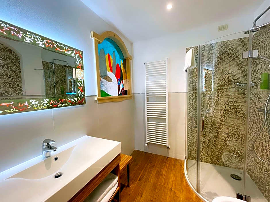 Alledolomiti Boutique Lake Hotel - Adults friendly