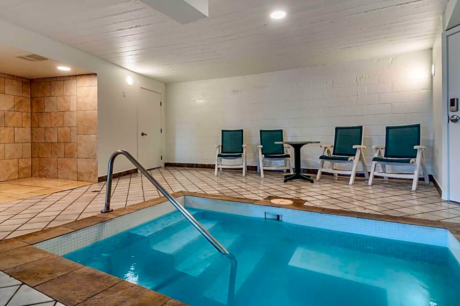 Hotel Penticton, Ascend Hotel Collection