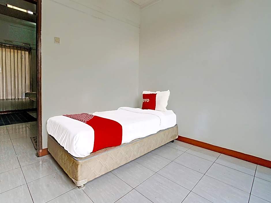 Super OYO Capital O 91810 Hotel Balebat 2