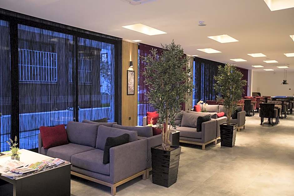 Kalevera Hotel