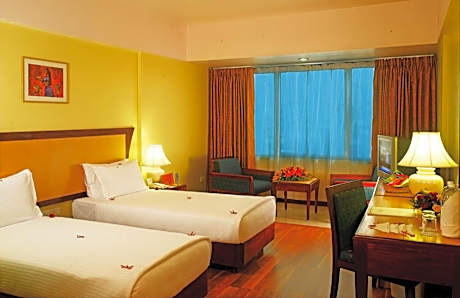 Club Room - 2 Single Beds