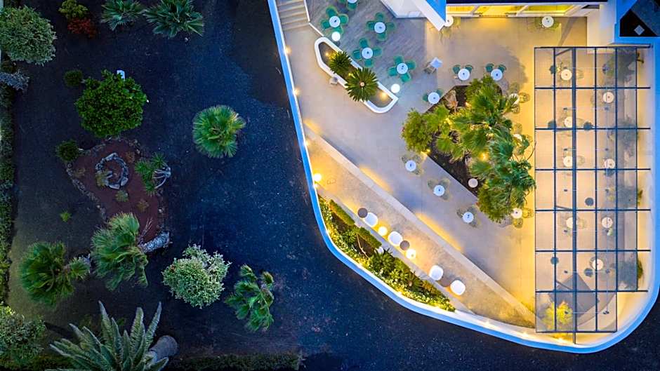 SENTIDO Aequora Lanzarote Suites