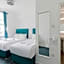 Palace Court Hotel