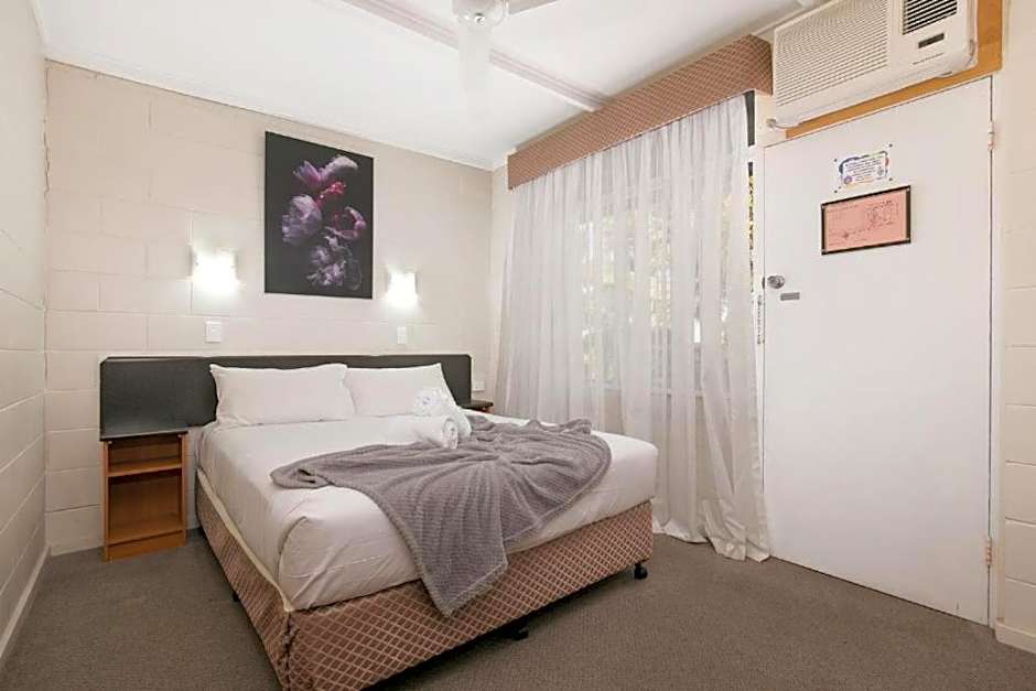 South Gladstone Motel