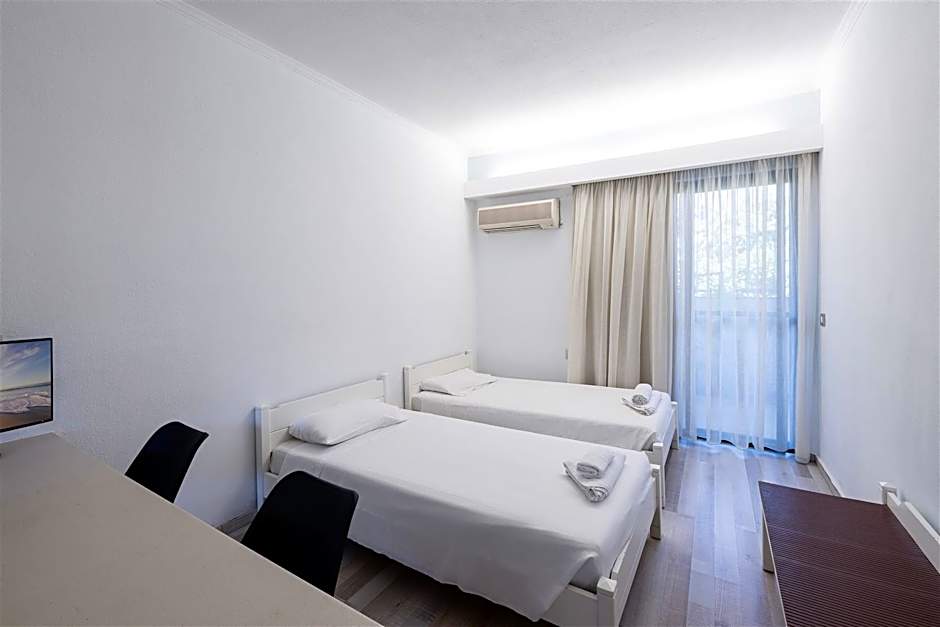 Terinikos Sunny Garden Hotel & Junior Suites