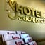 Hotel Saddleback
