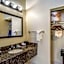 Clarion Inn & Suites Central Clearwater Beach