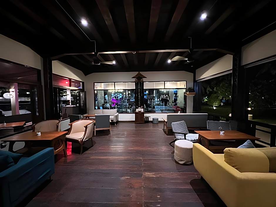 Grand Istana Rama Hotel