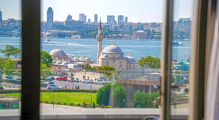 The Palm Bosphorus Hotel