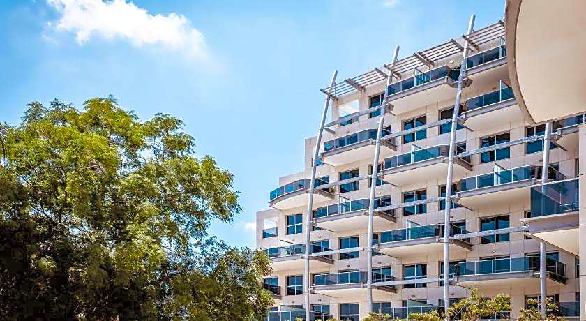 Kfar Maccabiah Hotel & Suites                                                                   