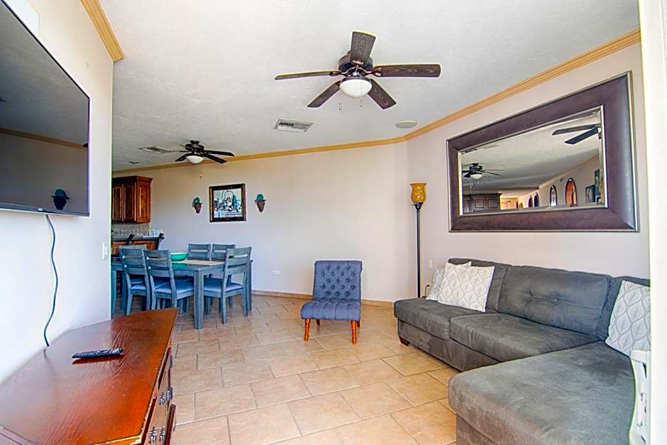 Casa Blanca Golf Villas