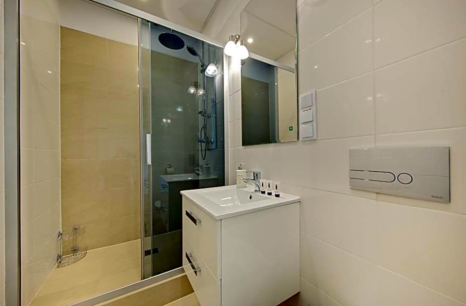 Jagiellonska 3 ApartHotel - Duze przestronne pokoje, centrum miasta, szybkie WiFi