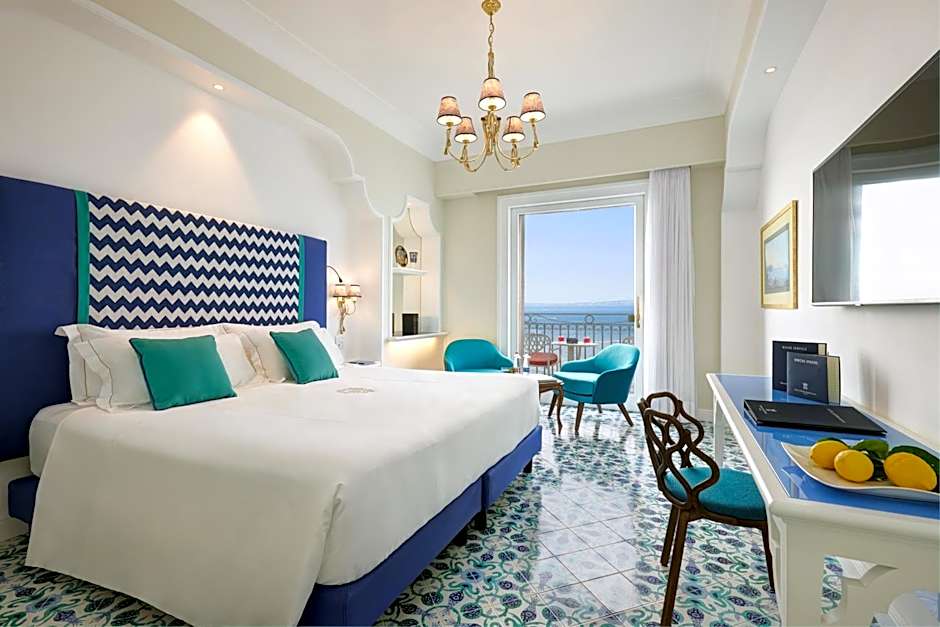 Photo 1 of 7 of Premier 1 Double Bed or 2 Beds, Sea View