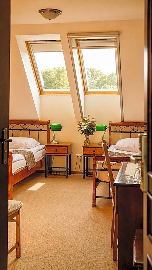 Stara Szkoła Boutique Hotel