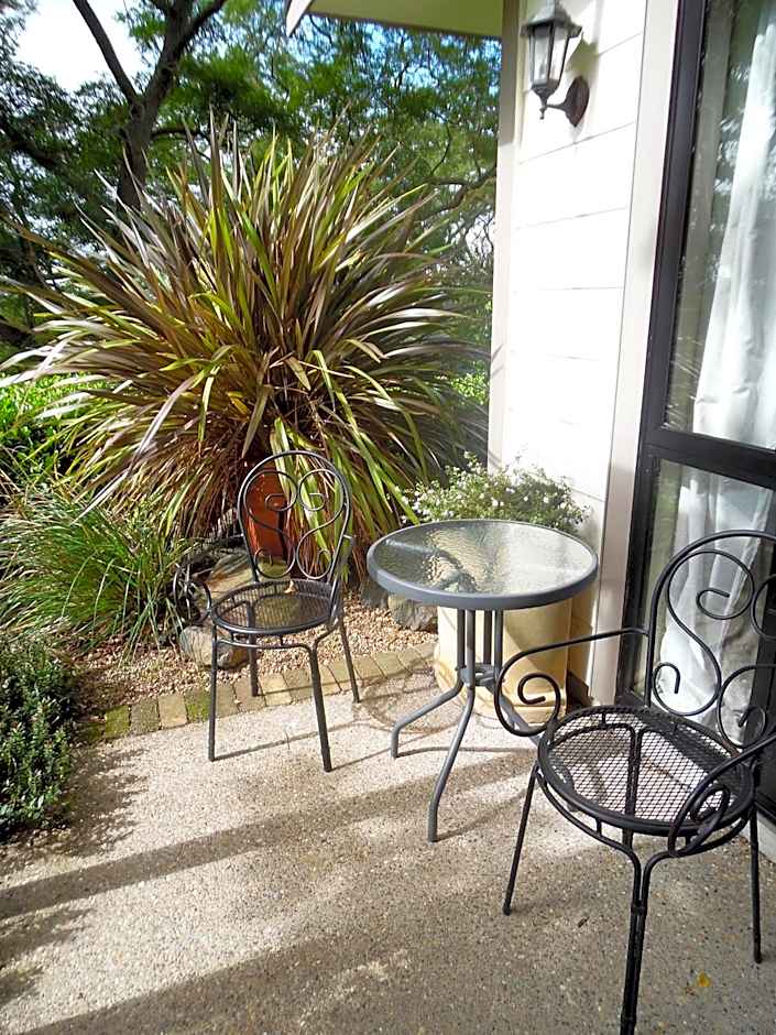 Cambridge Coach House