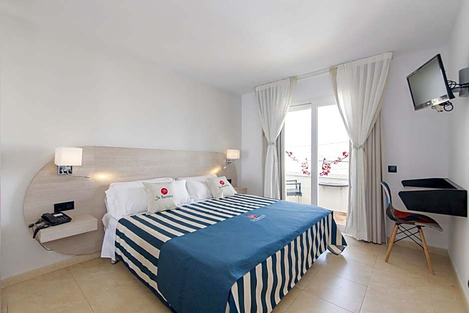 Sa Barrera - Adults Only