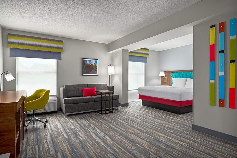 Hampton Inn & Suites Charlotte-Arrowood Rd.