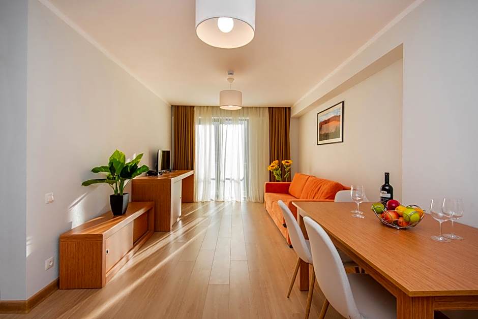 Orbi Palace Hotel Official