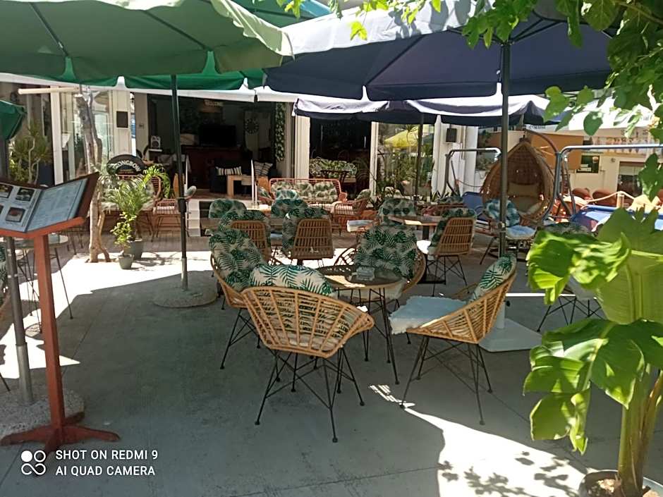 George Studios Stalis