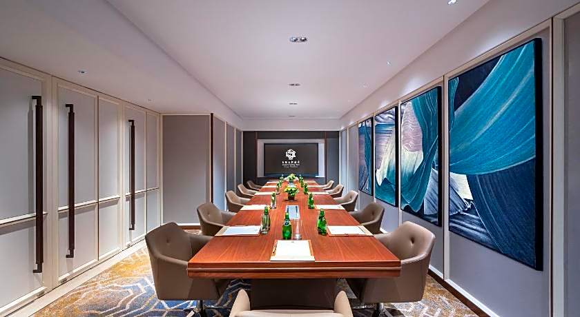 Sunworld Dynasty Hotel