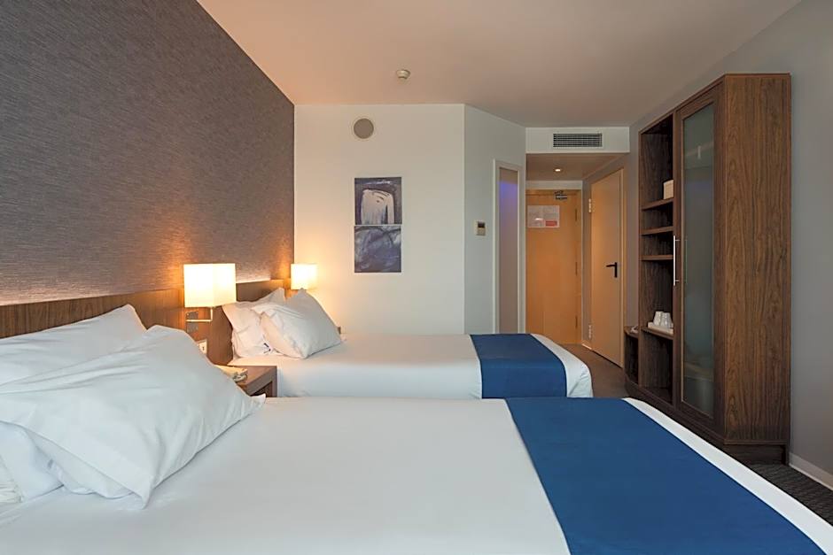 Holiday Inn Express Lisbon Airport By IHG