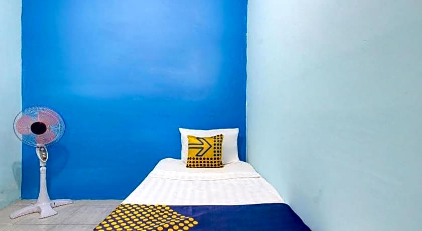 SPOT ON 92814 Gioba Kost Syariah