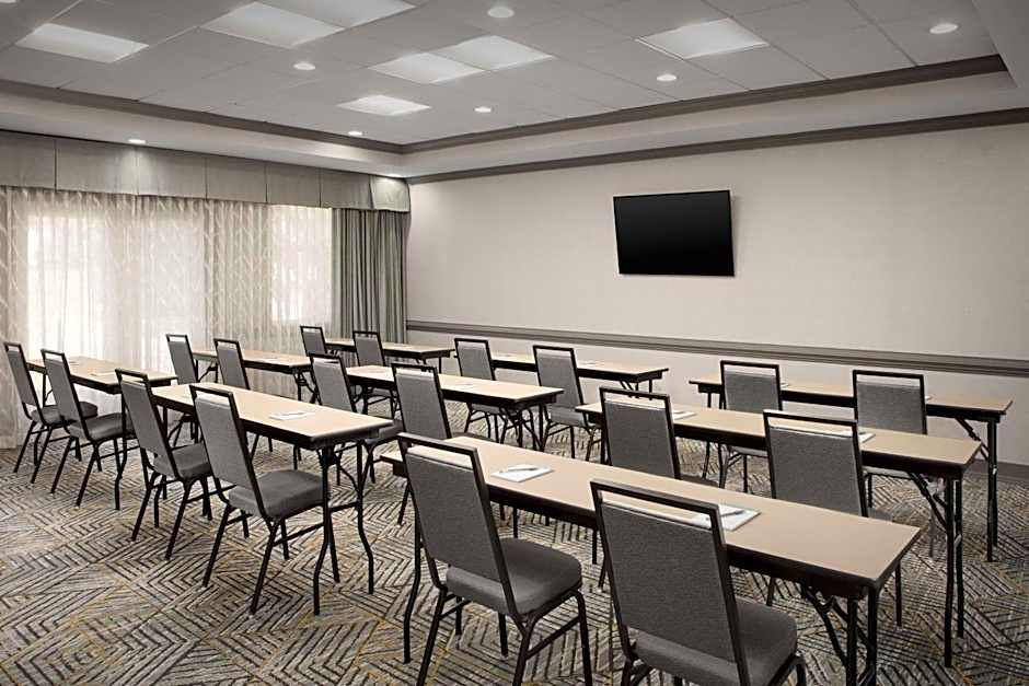 Homewood Suites By Hilton Alexandria