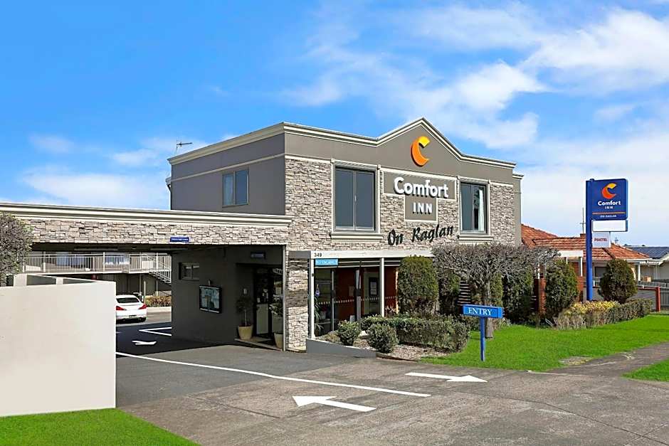 Comfort Inn On Raglan