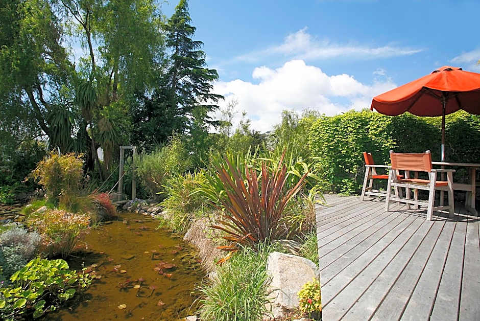 Joya Garden & Villa Studios