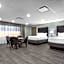 Best Western Plus Port O'Call Hotel