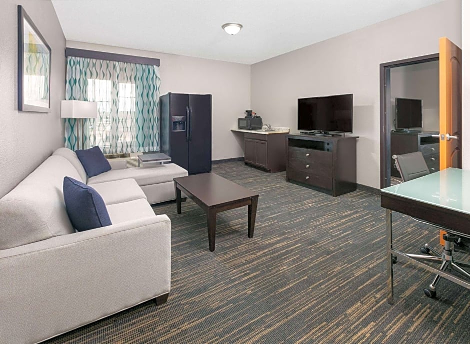 La Quinta Inn & Suites by Wyndham Bryant
