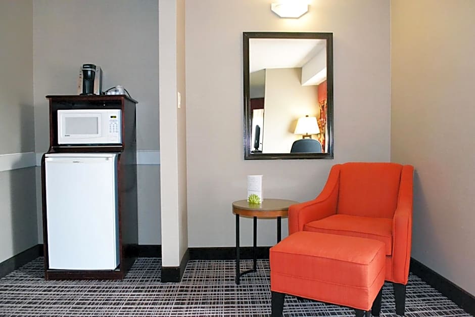 Holiday Inn Express Red Deer By IHG