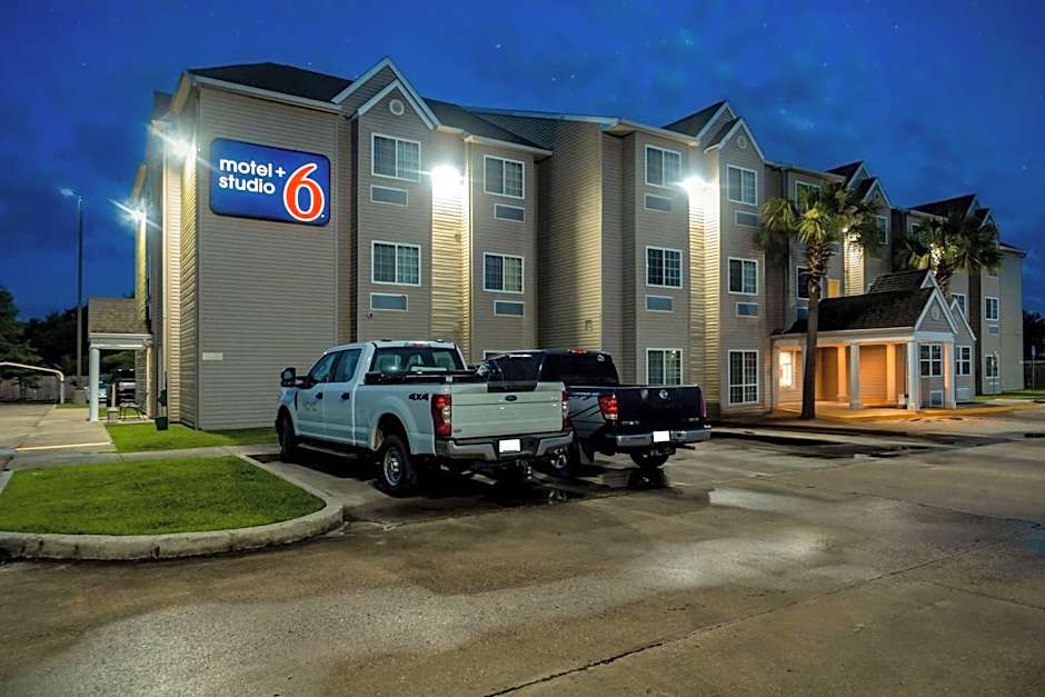 Studio 6 Suites Breaux Bridge, LA
