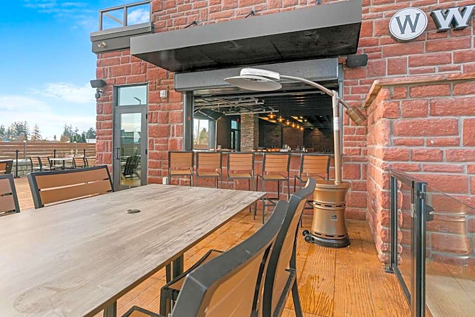 Cobblestone Hotel & Suites - Lynden