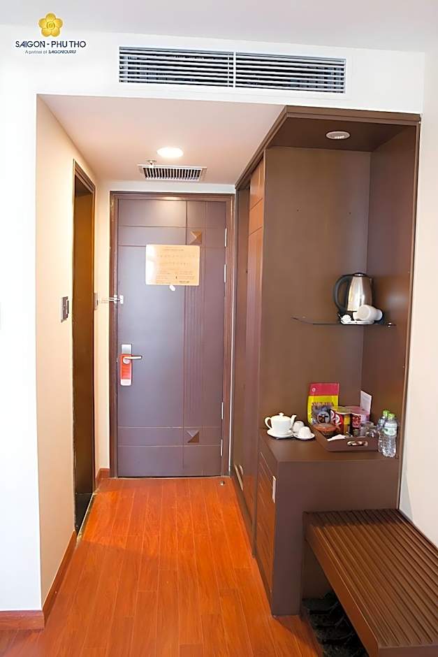 Sai Gon Phu Tho Hotel