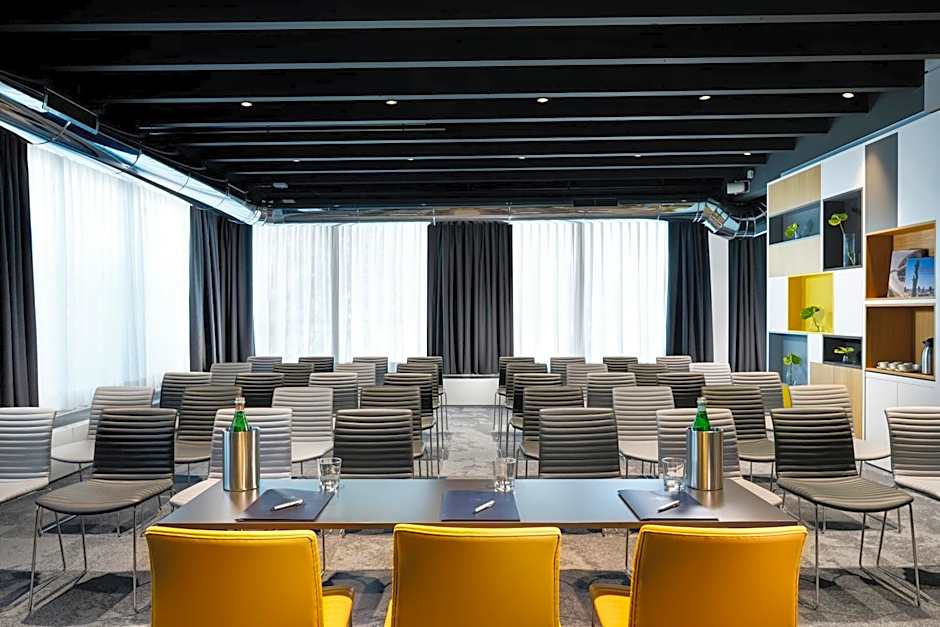 UNA Hotels The One Milano Hotel & Residence