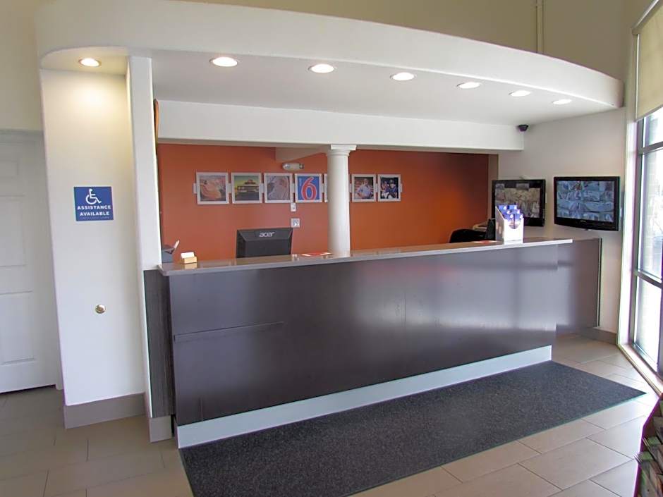 Motel 6-Vancouver, WA